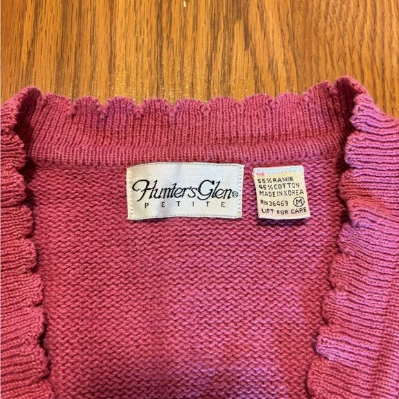 Vintage Hunter’s Glen Pink Cardigan with Leaf Detail – Size M - Picture 2 of 11
